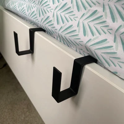 Giá đỡ sách treo cạnh giường (Bed side book stand)