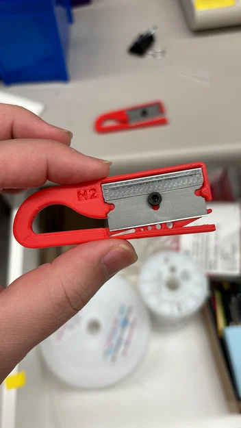 CleanCut - Dao cắt ống tubing và pipette tip - Image 2