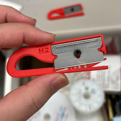 CleanCut - Dao cắt ống tubing và pipette tip