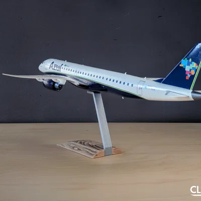 Embraer E195-E2 - Tỉ lệ 1:100