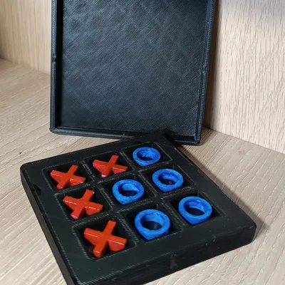 Bộ trò chơi cờ ca-rô Tic-Tac-Toe in 3D kèm hộp đựng gọn gàng