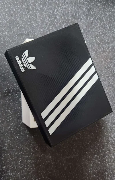 Mô hình Adidas Mini Shoe box - Hộp đựng đồ 3D phong cách - Image 1