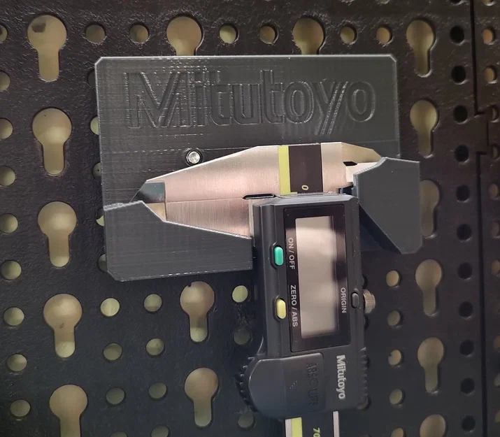 Giá treo thước cặp Mitutoyo (pegboard Parkside) - Image 1
