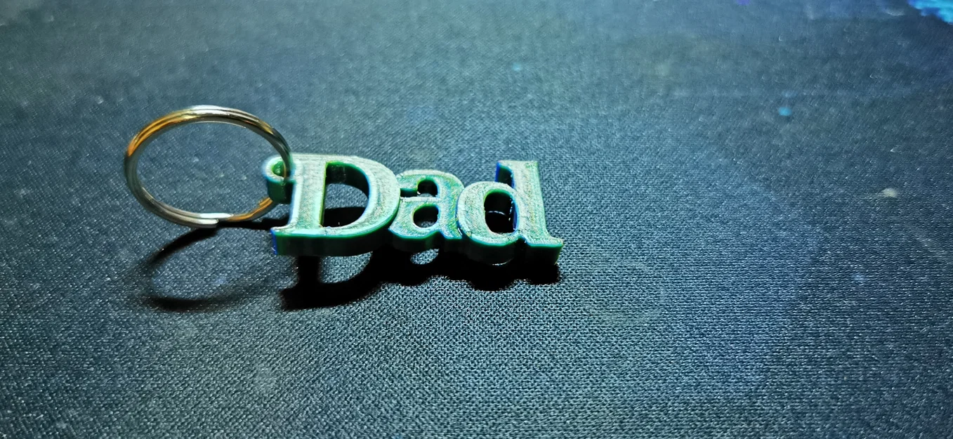 Móc khóa 3D chữ Dad - Quà tặng ý nghĩa cho Ngày của Cha - Image 2