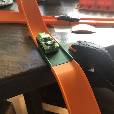 Đoạn track gắn kẹp/dán cho hệ Custom Hot Wheels Track System