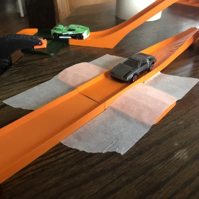 Đoạn track gắn kẹp/dán cho hệ Custom Hot Wheels Track System