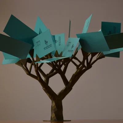 Cây Đựng Danh Thiếp (Business Card Tree)