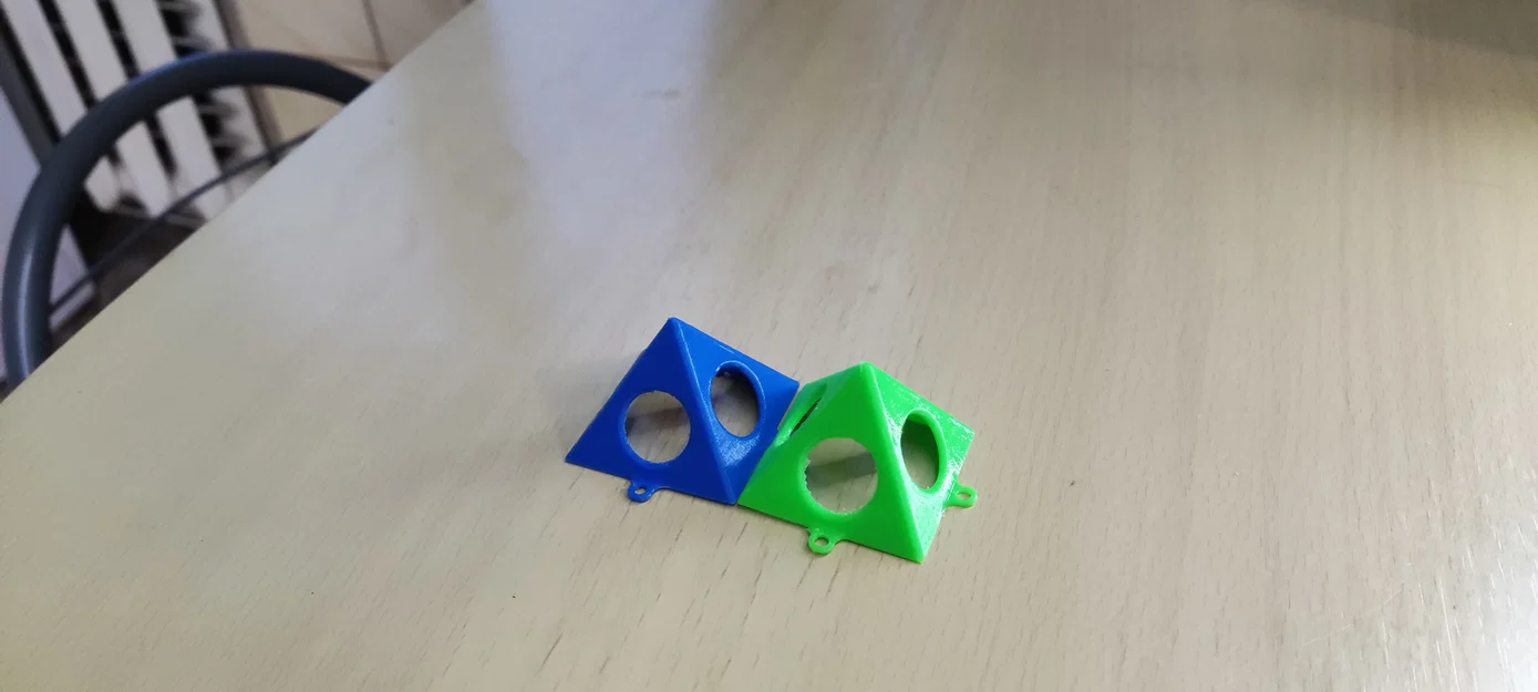 Bộ kim tự tháp hỗ trợ sơn mô hình (Paint Cones) tiện lợi - Image 2