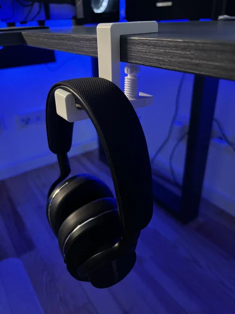 Kẹp bàn hơi overengineered để treo tai nghe - Image 2