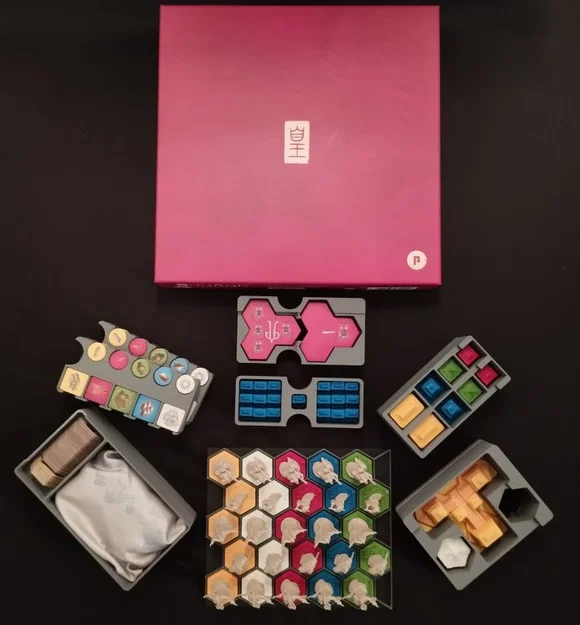 Huang (Board Game) - Insert/Organizer Deluxe Edition - Image 1