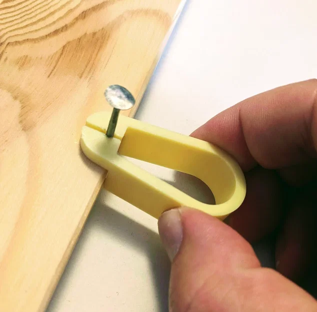 Dụng cụ hỗ trợ đóng đinh cố định khoảng cách (Nail holder) tùy chỉnh - Image 1