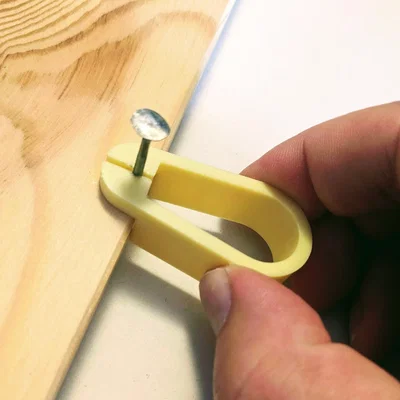 Dụng cụ hỗ trợ đóng đinh cố định khoảng cách (Nail holder) tùy chỉnh