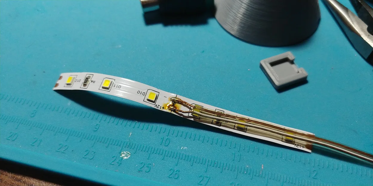 Cột đèn đường đua Slot Car tháo rời cho LED strip 12V - Image 5