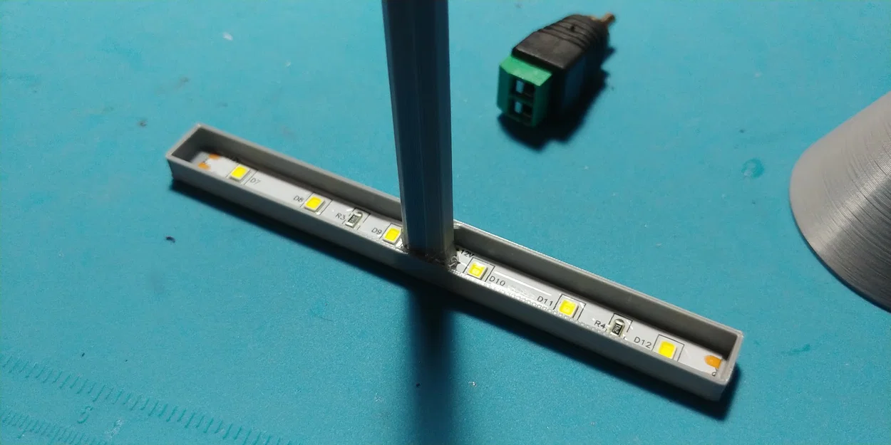 Cột đèn đường đua Slot Car tháo rời cho LED strip 12V - Image 9