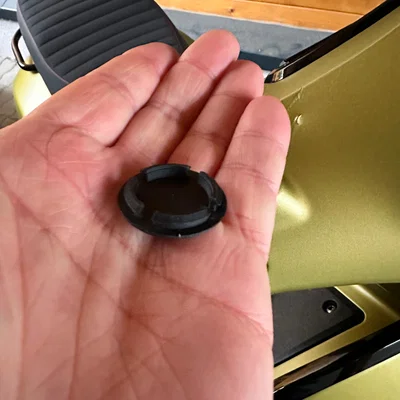 Nắp che lỗ gương xe Vespa GTS - Phụ kiện 3D gọn gàng, tinh tế
