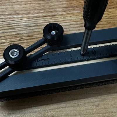 Center Finder – Dụng cụ canh tâm và đánh dấu mortise