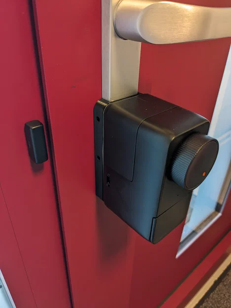 Adapter Switchbot Lock Pro bắt vít (kèm ốc) - Image 1