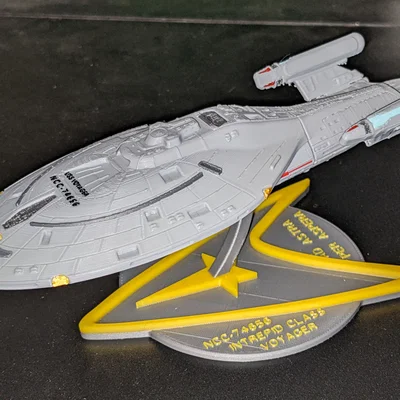 Mô hình tàu không gian USS Voyager 3D chi tiết cực đẹp