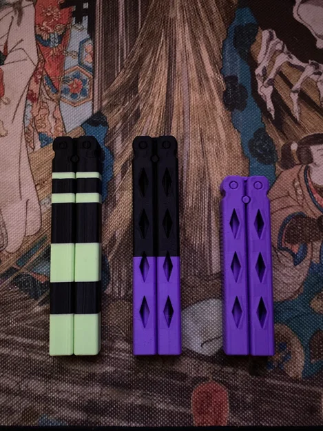Tay cầm dài hơn + mặt trơn của Balisong Sanford Prime - Image 1