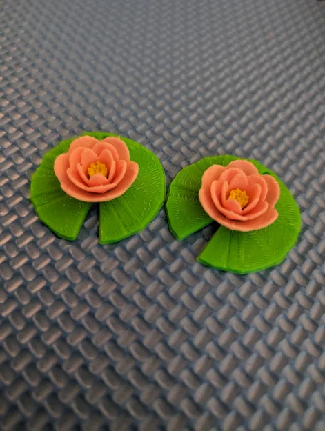 Bông tai hình lá sen 3D (Lilypad Earrings) xinh xắn và dễ thương - Image 1