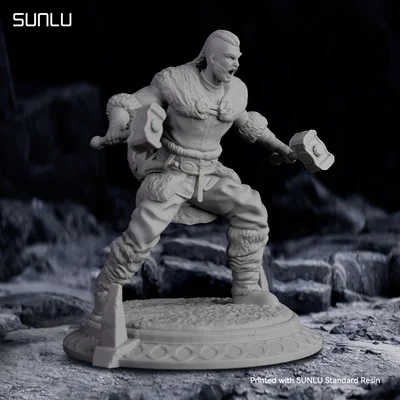 Viking_pose01_SUNLU – Mô hình Viking cầm búa in resin