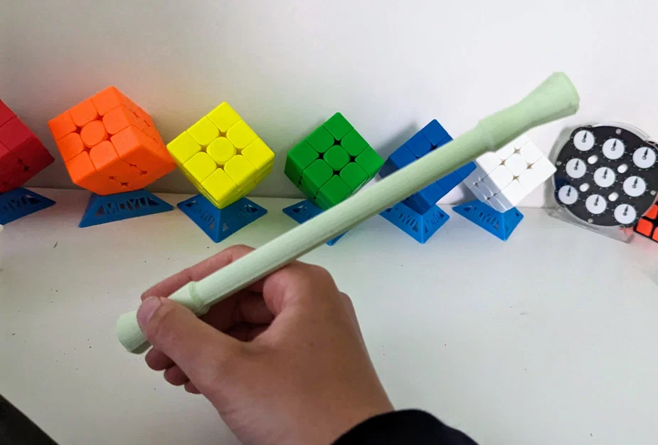 Pen spinner (đồ chơi xoay bút) - Image 1