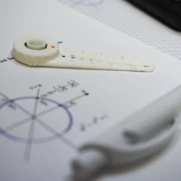 EZCircle - Cách Dễ Dàng Để Vẽ Hình Tròn