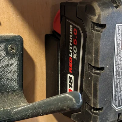 Giá treo pin Milwaukee M18 (Milwaukee M18 Battery Mount)
