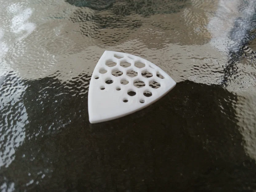 Gảy đàn Guitar (Guitar Pick) họa tiết tổ ong độc đáo in 3D - Image 1