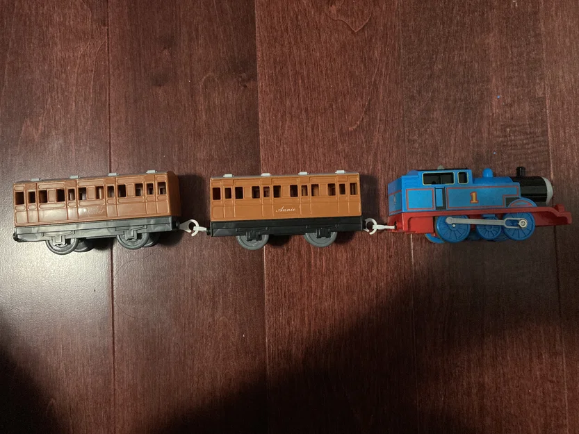 Móc nối toa tàu đồ chơi (Thomas the Tank Engine) - Image 5