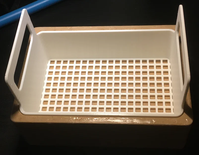 Thùng và Rây (A Vat and Sieve) - Image 2