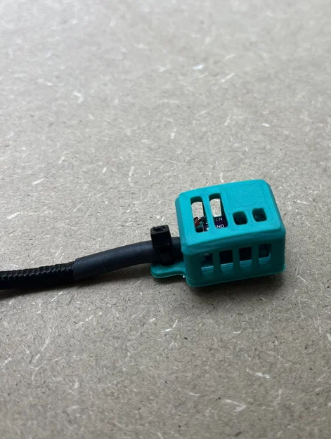 Vỏ bảo vệ cảm biến BME280 SHT31 SHT30 có kẹp giữ dây 3D - Image 1