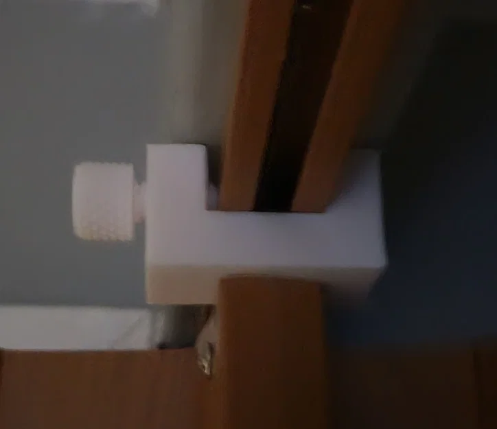 Tiny C-Clamp: Kẹp nhựa mini siêu tiện lợi in 3D - Image 1