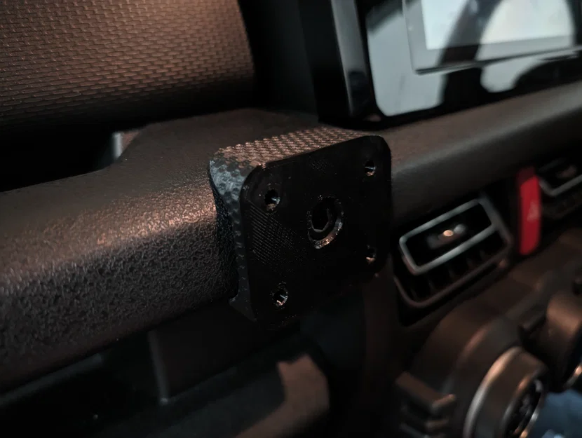 Giá đỡ taplo Suzuki Jimny (2019+ / JB74 3 cửa) cho Quad Lock - Image 1