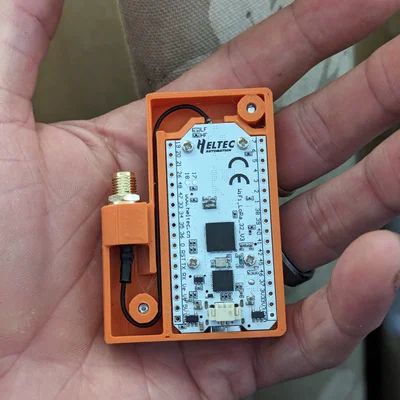 Hộp mini Heltec V3 (vừa anten 13mm)