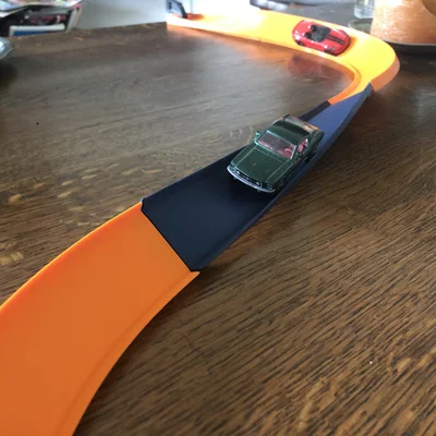 Đường đua Hot Wheels tuỳ biến dạng dẻo (Flexible Custom Hot Wheels Track)