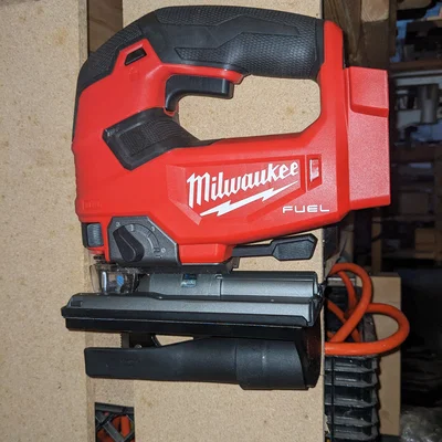 Giá treo Milwaukee M18 Jigsaw Mount