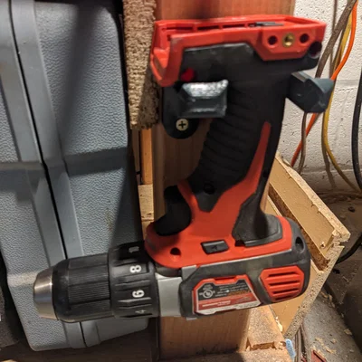 Giá treo/Ngàm giữ máy khoan Milwaukee M18 (Drill Mount / Holder)