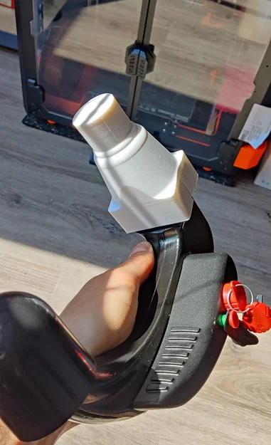 Nắp che móc kéo rời SKODA Octavia (detachable trailer hitch cover) - Image 1