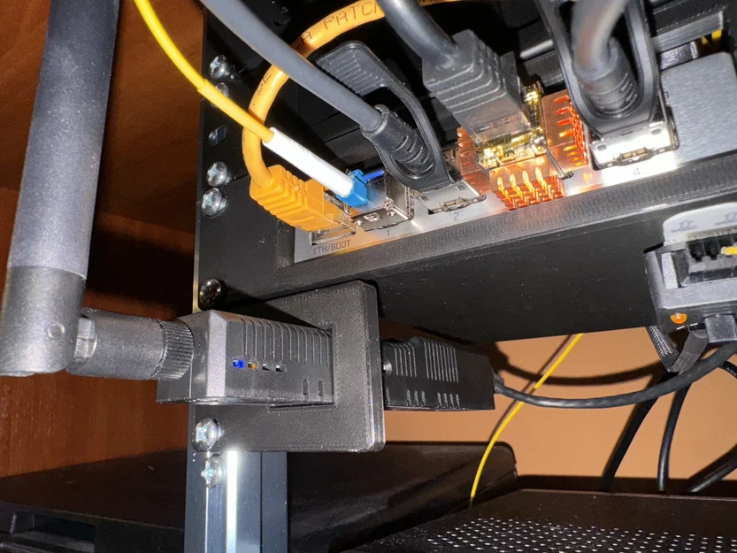 Giá đỡ gắn tủ rack cho bộ điều khiển Zigbee SMLIGHT SLZB-06 - Image 3