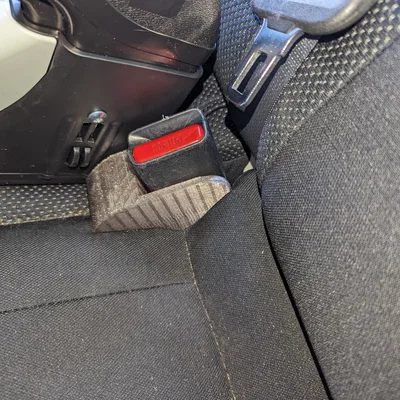 Giá đỡ khóa dây an toàn Subaru