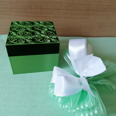 Hộp quà trang trí – 2 phiên bản (ornamental gift box - two variations)