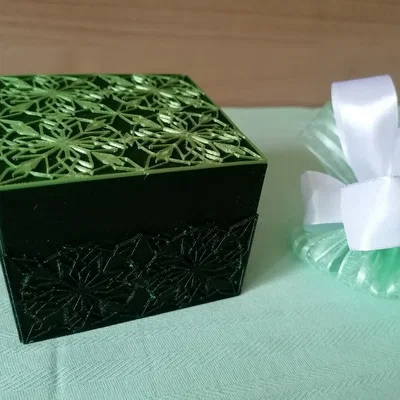 Hộp quà trang trí – 2 phiên bản (ornamental gift box - two variations)