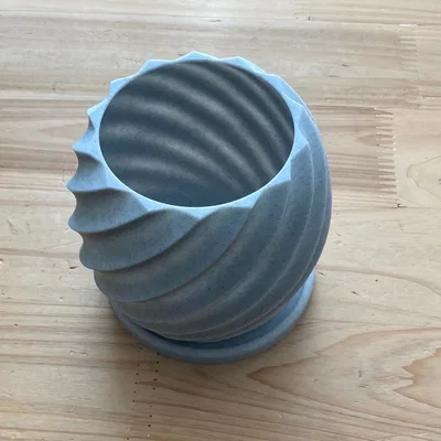 Planter #4 - Chậu xoắn (Twisted planter)