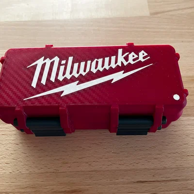 Hộp đựng kính bảo hộ Milwaukee Rugged Safety Glasses Case