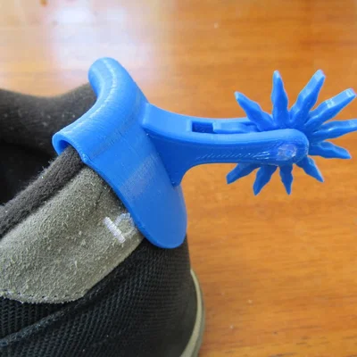 Sneaker Spurs – Cựa cao bồi gắn gót sneaker