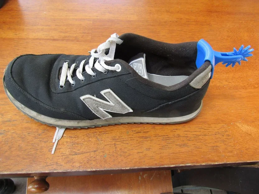 Sneaker Spurs – Cựa cao bồi gắn gót sneaker - Image 4