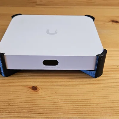 Giá treo UniFi UCG Ultra tương thích bảng treo IKEA SKÅDIS