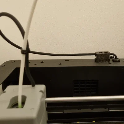 Cố định cáp tối giản cho Flashforge Adventurer 5M