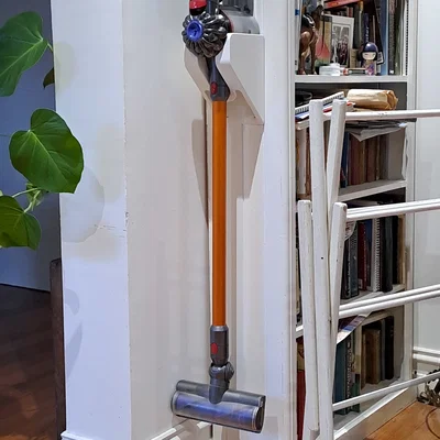 Giá treo tường Dyson V8 - Không cần tháo rời, mặt trên hướng ra ngoài